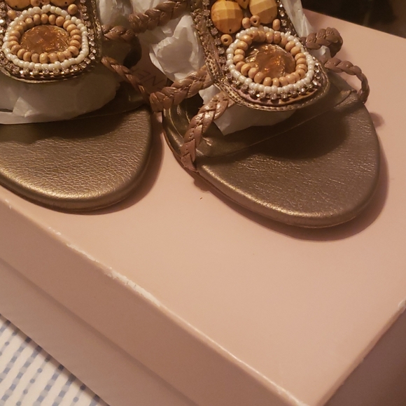 Gold high heels - Picture 3 of 4